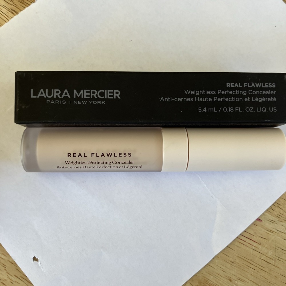 new in box Laura Mercier Real Flawless Weightless Perfecting Concealer OW1